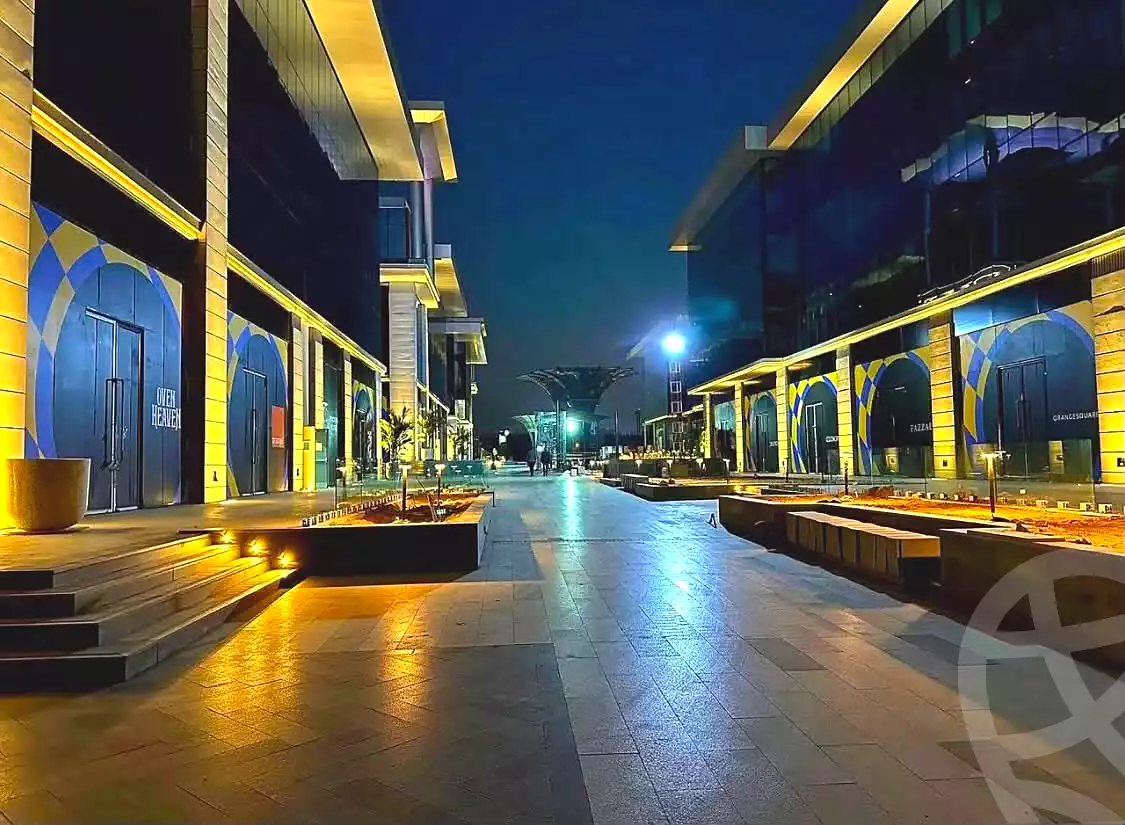 https://aqarmap.com.eg/en/listing/7323983-for-sale-cairo-new-cairo-compounds-golden-gate-redcon