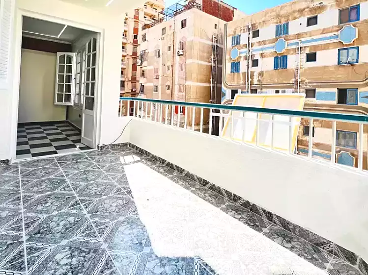 https://aqarmap.com.eg/ar/listing/7324431-for-sale-alexandria-al-agamy-shataa-el-nakheel