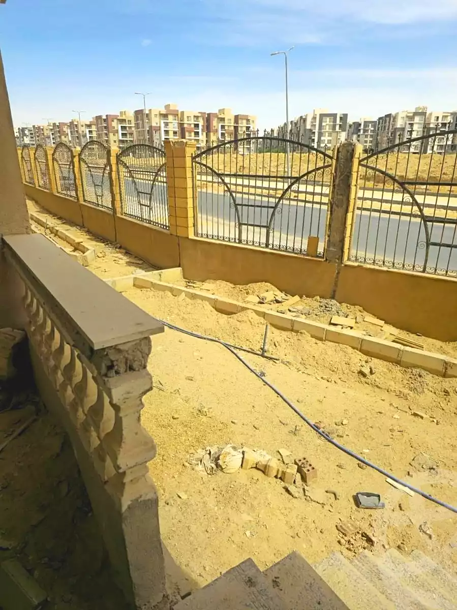https://aqarmap.com.eg/ar/listing/7326790-for-sale-cairo-new-cairo-compounds-petroview-petrobel-housing