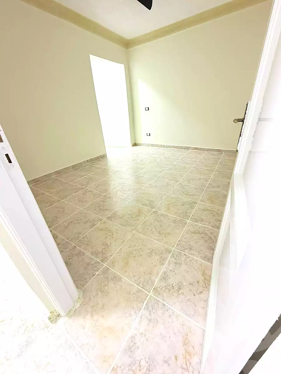 https://aqarmap.com.eg/ar/listing/7327061-for-sale-alexandria-al-agamy-shataa-el-nakheel