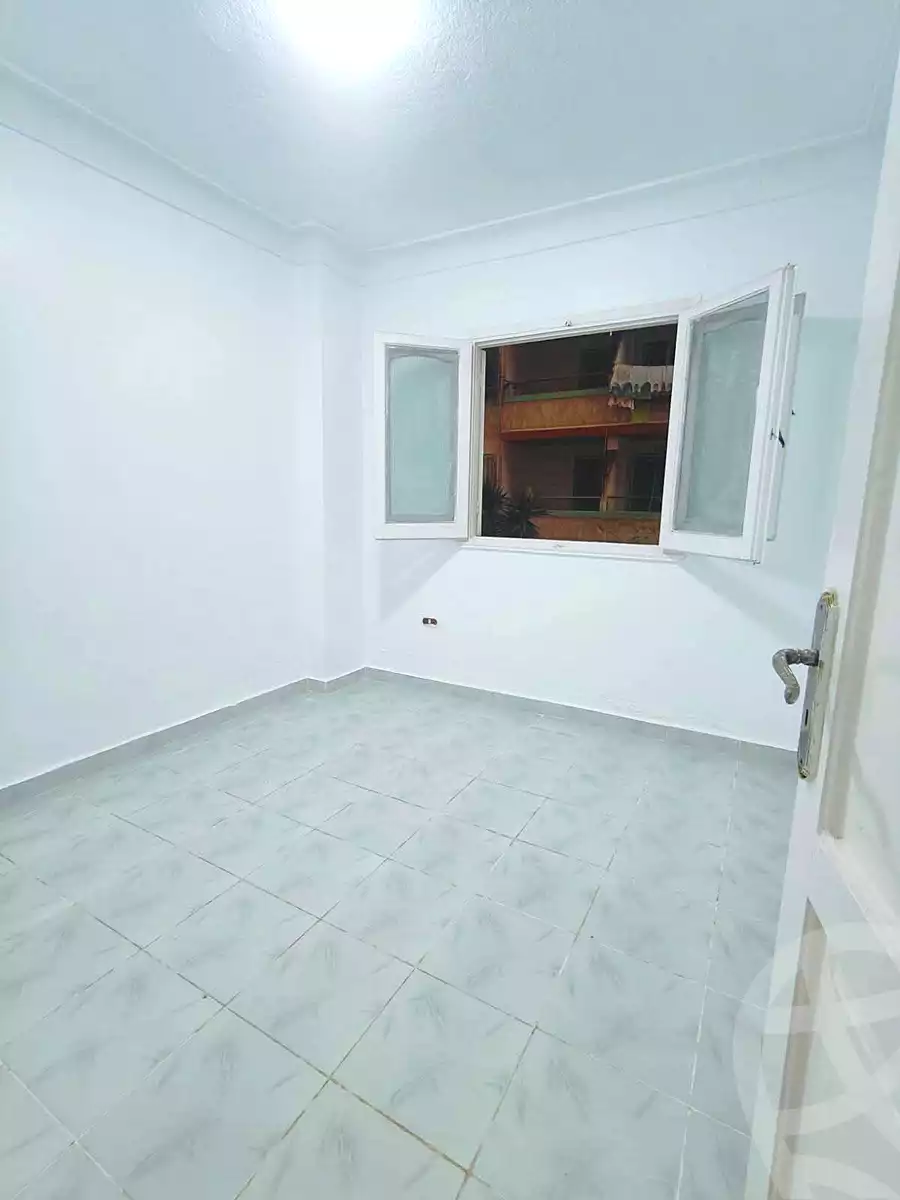 https://aqarmap.com.eg/ar/listing/7328626-for-sale-alexandria-al-agamy-shataa-el-nakheel