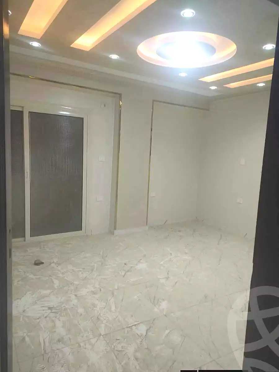 https://aqarmap.com.eg/ar/listing/7328724-for-sale-cairo-helwan-hadayek-helwan-el-khashab-canal