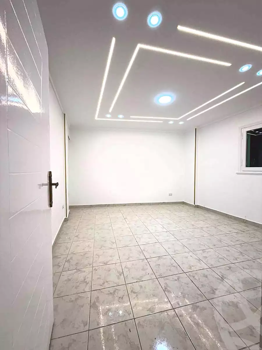 https://aqarmap.com.eg/ar/listing/7328822-for-sale-alexandria-sydy-bshr-sydy-bshr-bhry-shr-mhmd-njyb