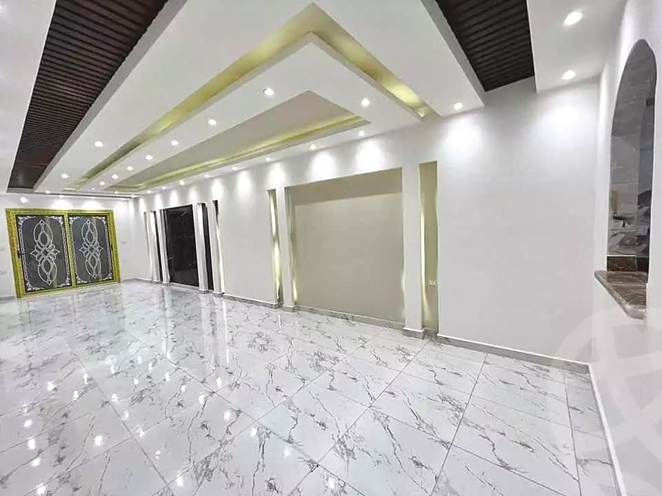 https://aqarmap.com.eg/ar/listing/7328914-for-sale-alexandria-al-agamy-lbytsh-bianchiii