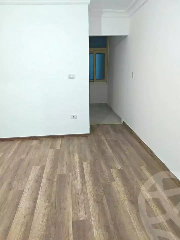 https://aqarmap.com.eg/ar/listing/7329818-for-rent-alexandria-lsywf-el-seyouf-bahri-abd-el-salam-aref-st