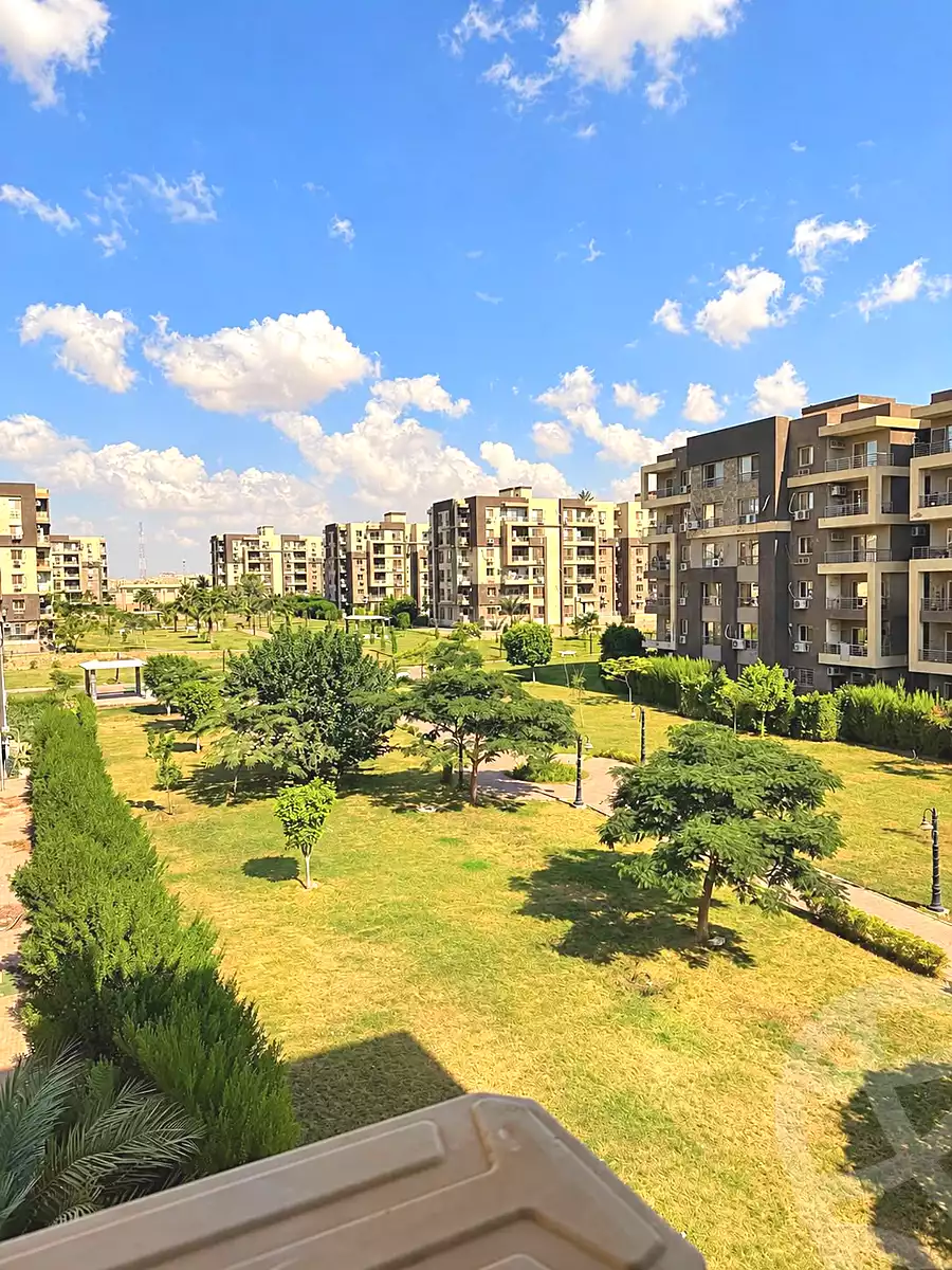 https://aqarmap.com.eg/en/listing/7329958-for-sale-cairo-el-sheikh-zayed-city-compounds-dr-msr