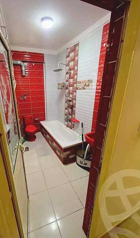 https://aqarmap.com.eg/ar/listing/7330035-for-sale-alexandria-lsywf-el-seyouf-qebly-el-salam-st