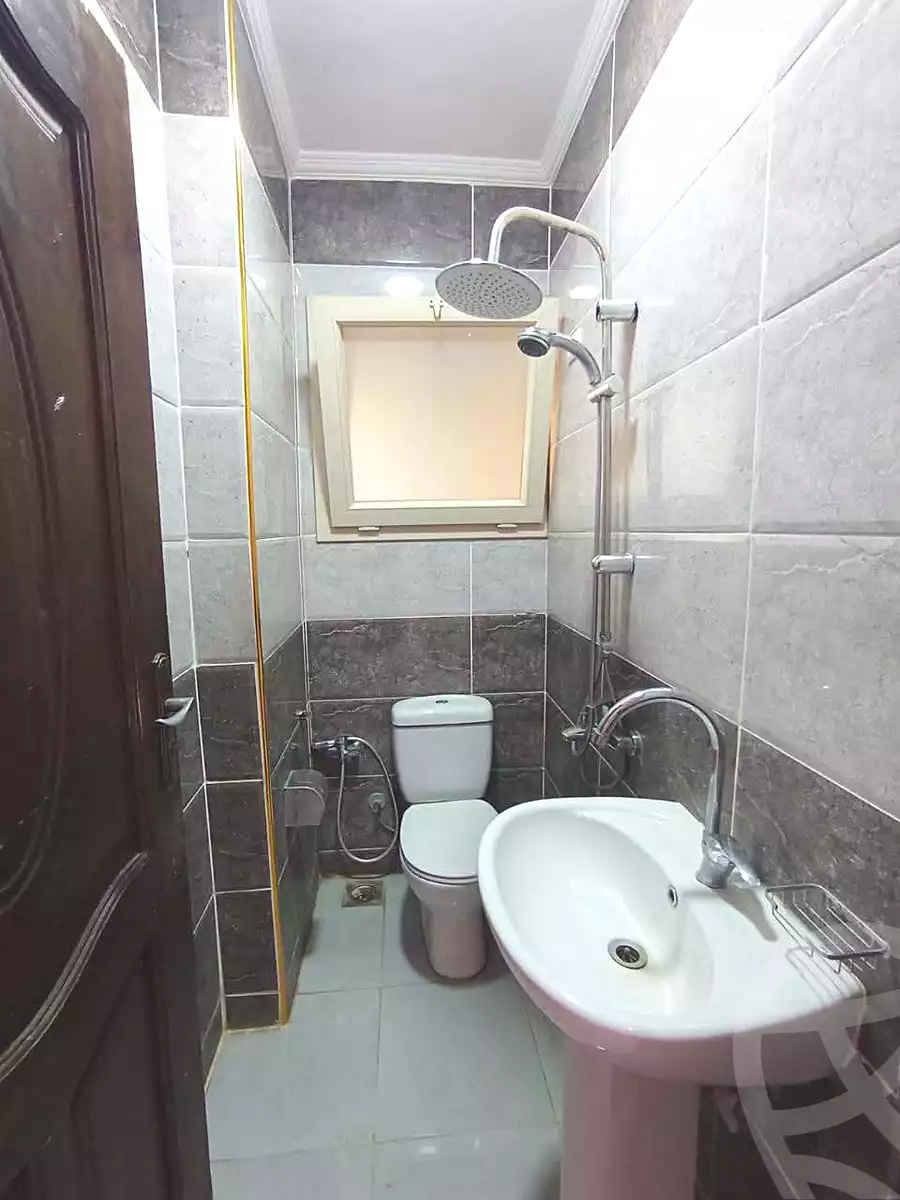 https://aqarmap.com.eg/ar/listing/7330096-for-rent-cairo-helwan-sherif-st