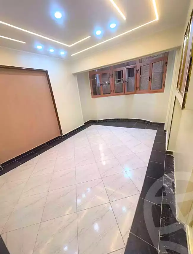 https://aqarmap.com.eg/ar/listing/7330090-for-sale-alexandria-sydy-bshr-sydy-bshr-bhry-shr-mhmwd-l-yswy