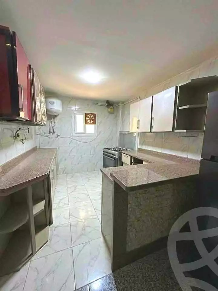 https://aqarmap.com.eg/ar/listing/7330185-for-sale-alexandria-sydy-bshr-sydy-bshr-bhry-shr-mhmwd-l-yswy