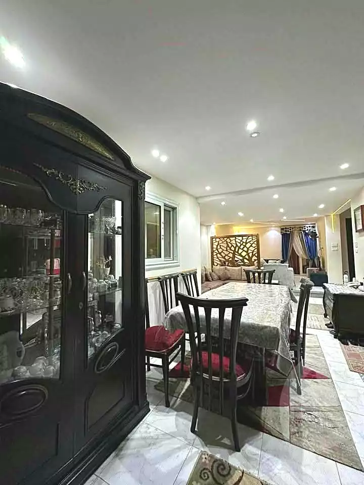 https://aqarmap.com.eg/ar/listing/7330185-for-sale-alexandria-sydy-bshr-sydy-bshr-bhry-shr-mhmwd-l-yswy