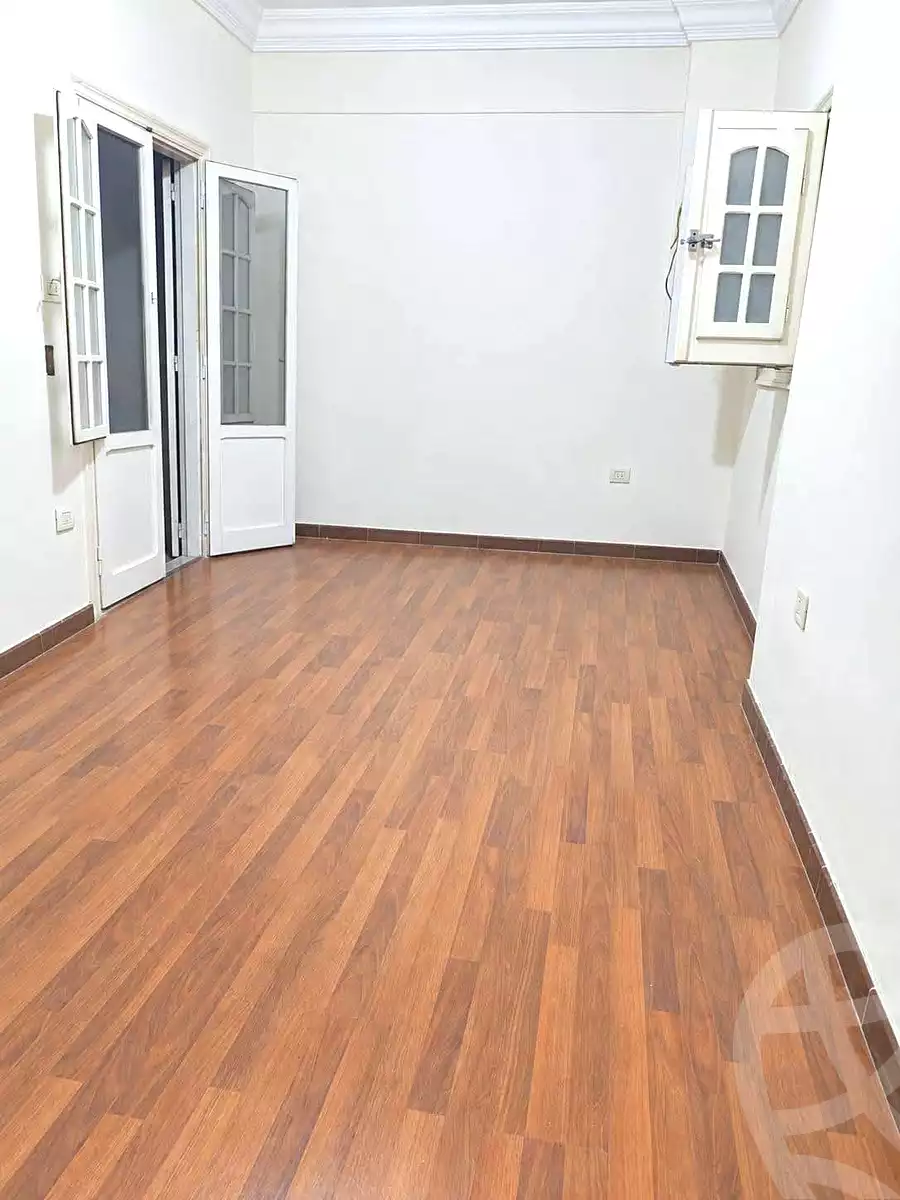 https://aqarmap.com.eg/en/listing/7330183-for-sale-alexandria-al-agamy-el-kilo-21