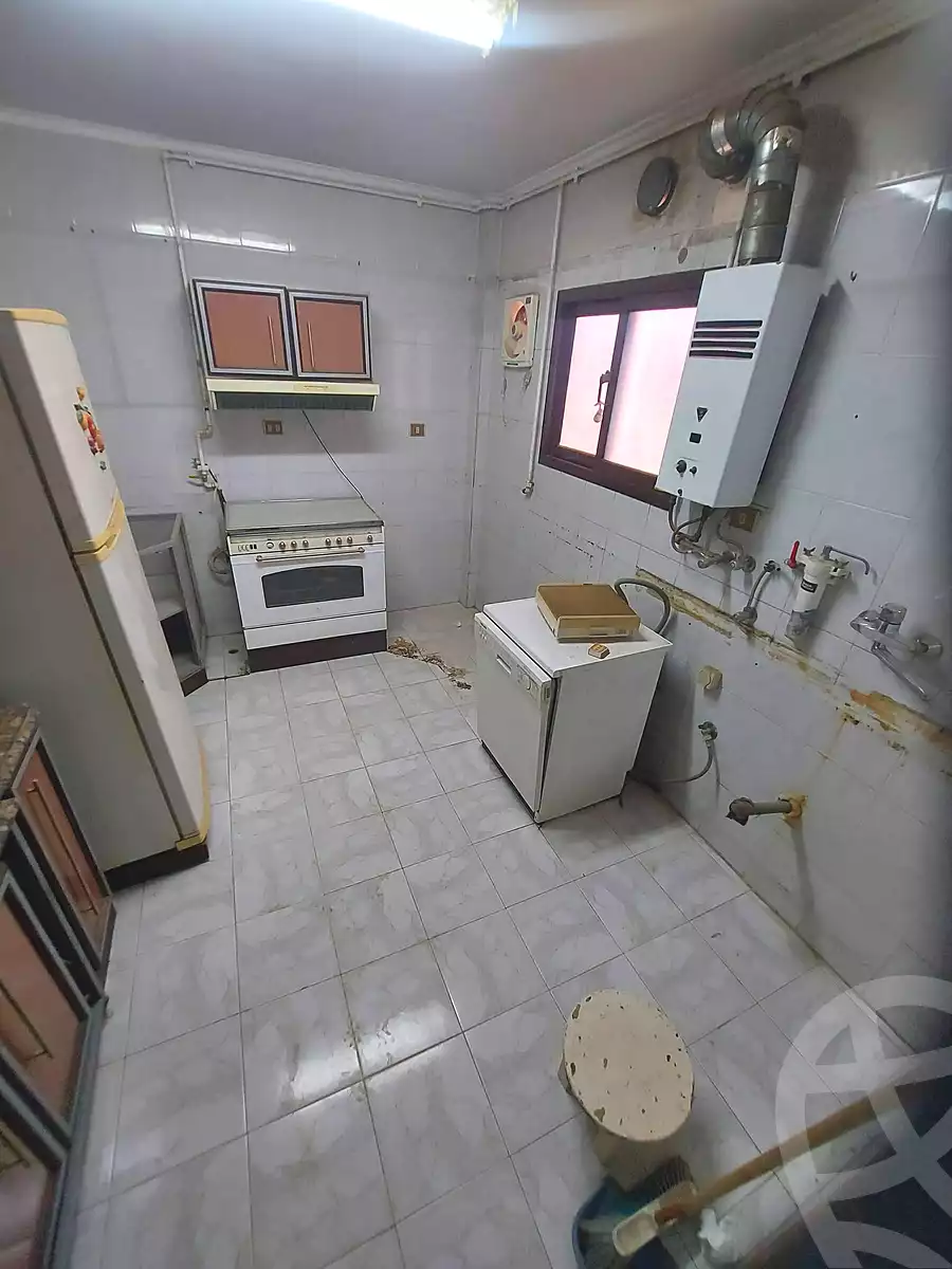 https://aqarmap.com.eg/ar/listing/7330612-for-sale-cairo-helwan-helwan-el-sharkeya-borhan-st