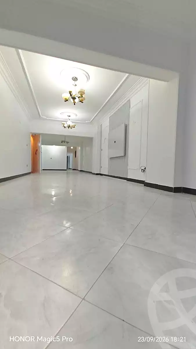 https://aqarmap.com.eg/ar/listing/7330854-for-sale-cairo-helwan-helwan-el-sharkeya-khesro-basha-st