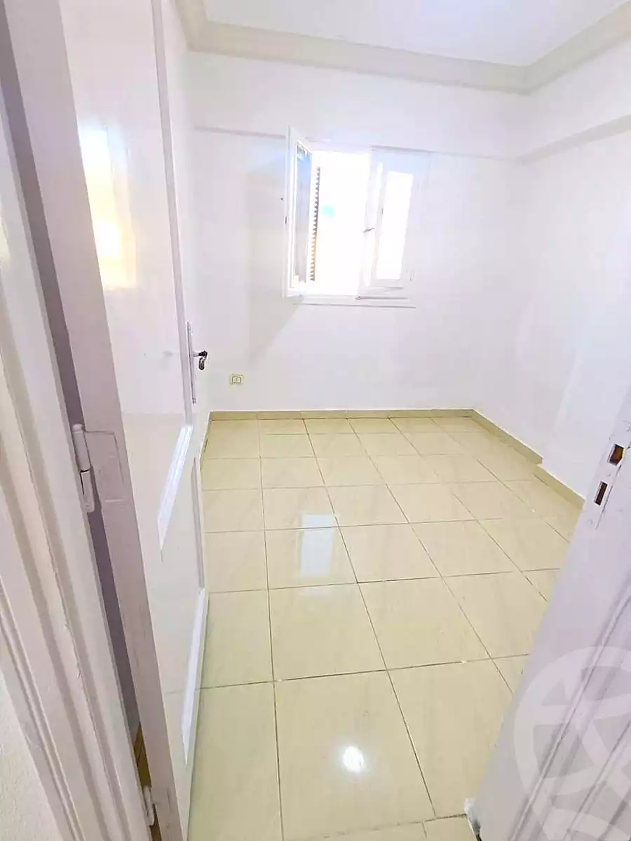 https://aqarmap.com.eg/ar/listing/7331025-for-sale-alexandria-al-agamy-shataa-el-nakheel