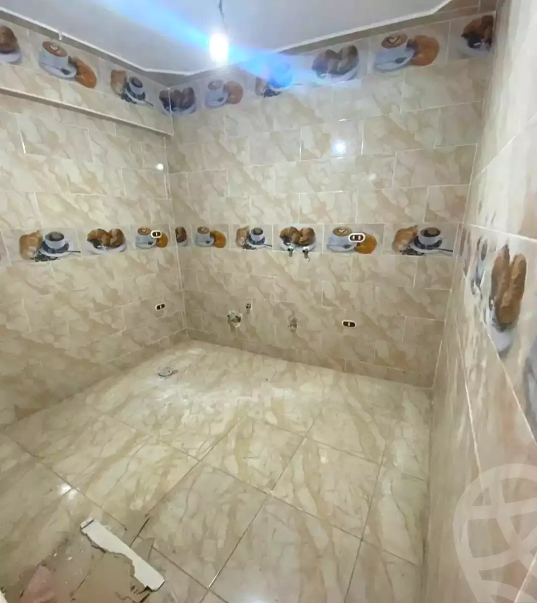 https://aqarmap.com.eg/en/listing/7331055-for-sale-alexandria-al-agamy-lbytsh-el-hanafeya-st