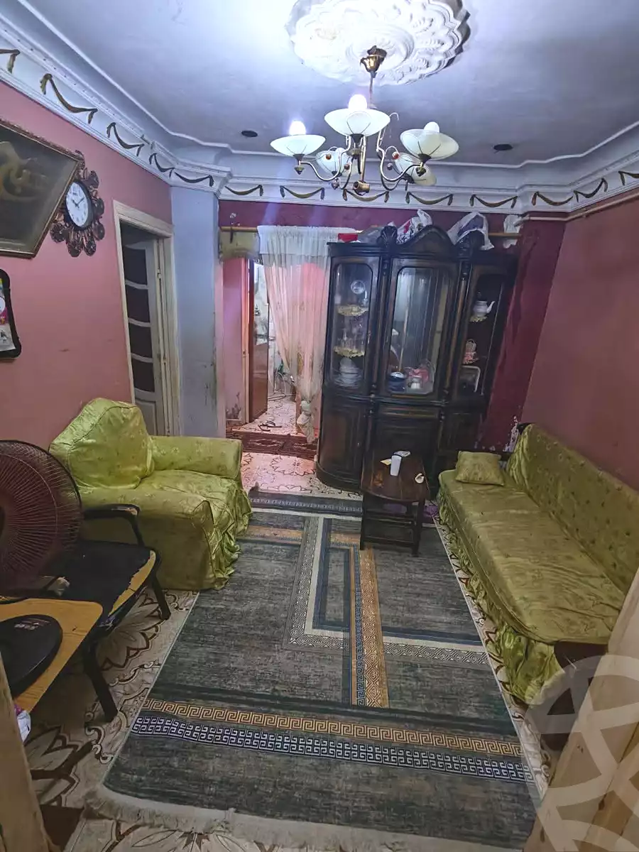 https://aqarmap.com.eg/en/listing/7331137-for-sale-alexandria-al-agamy-el-hanouvel-radwan-st
