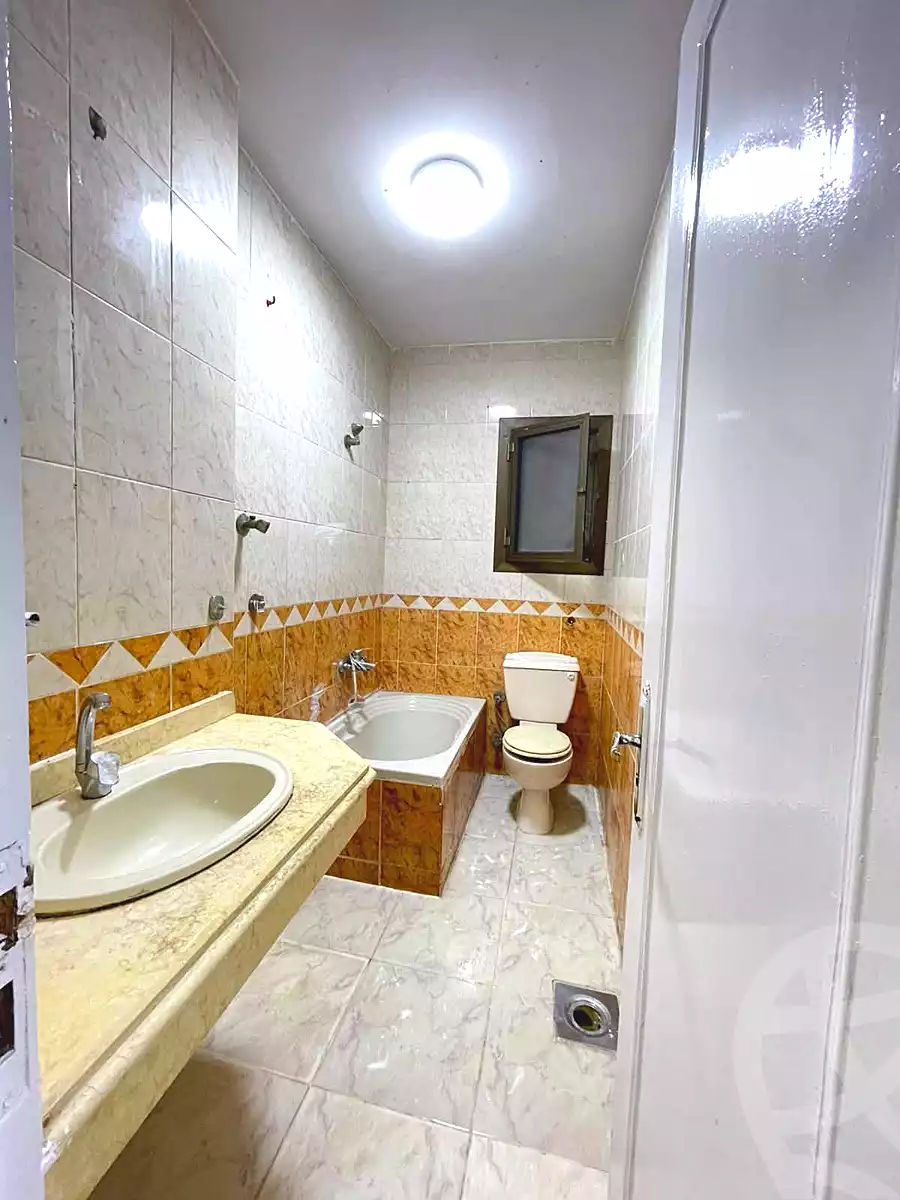 https://aqarmap.com.eg/en/listing/7331135-for-sale-alexandria-al-agamy-shataa-el-nakheel