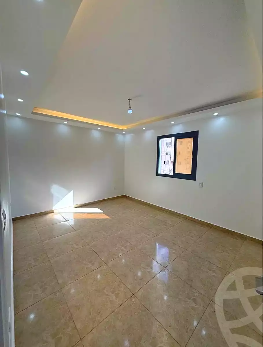 https://aqarmap.com.eg/ar/listing/7331155-for-sale-alexandria-el-asafra-l-sfr-bhry