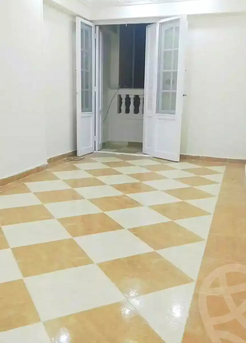 https://aqarmap.com.eg/ar/listing/7331250-for-sale-alexandria-sydy-bshr-sydy-bshr-bhry-ali-hipa-st