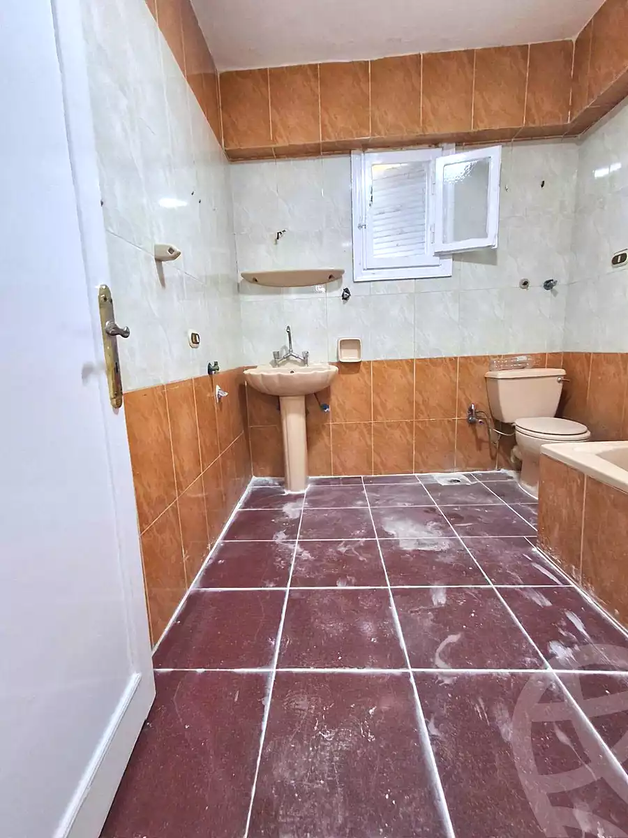 https://aqarmap.com.eg/ar/listing/7331268-for-sale-alexandria-al-agamy-shataa-el-nakheel