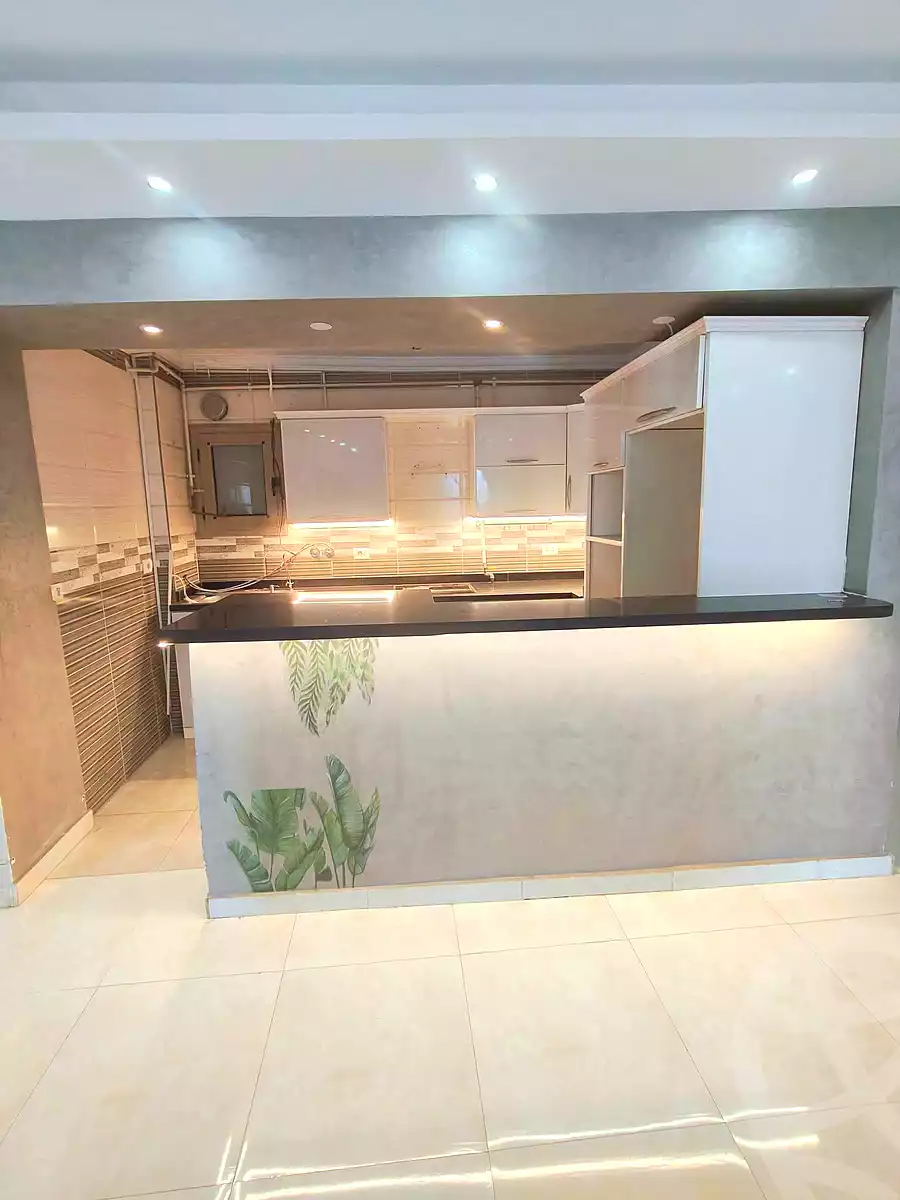 https://aqarmap.com.eg/en/listing/7331290-for-sale-alexandria-sydy-bshr-sydy-bshr-bhry-shr-mhmwd-l-yswy