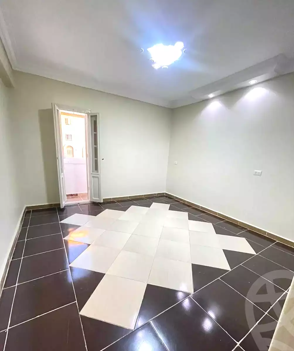https://aqarmap.com.eg/ar/listing/7331302-for-sale-alexandria-miami-bilal-ibn-rabbah-st