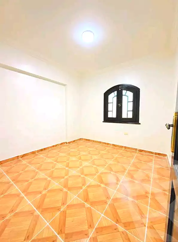 https://aqarmap.com.eg/ar/listing/7331326-for-sale-alexandria-al-agamy-shataa-el-nakheel