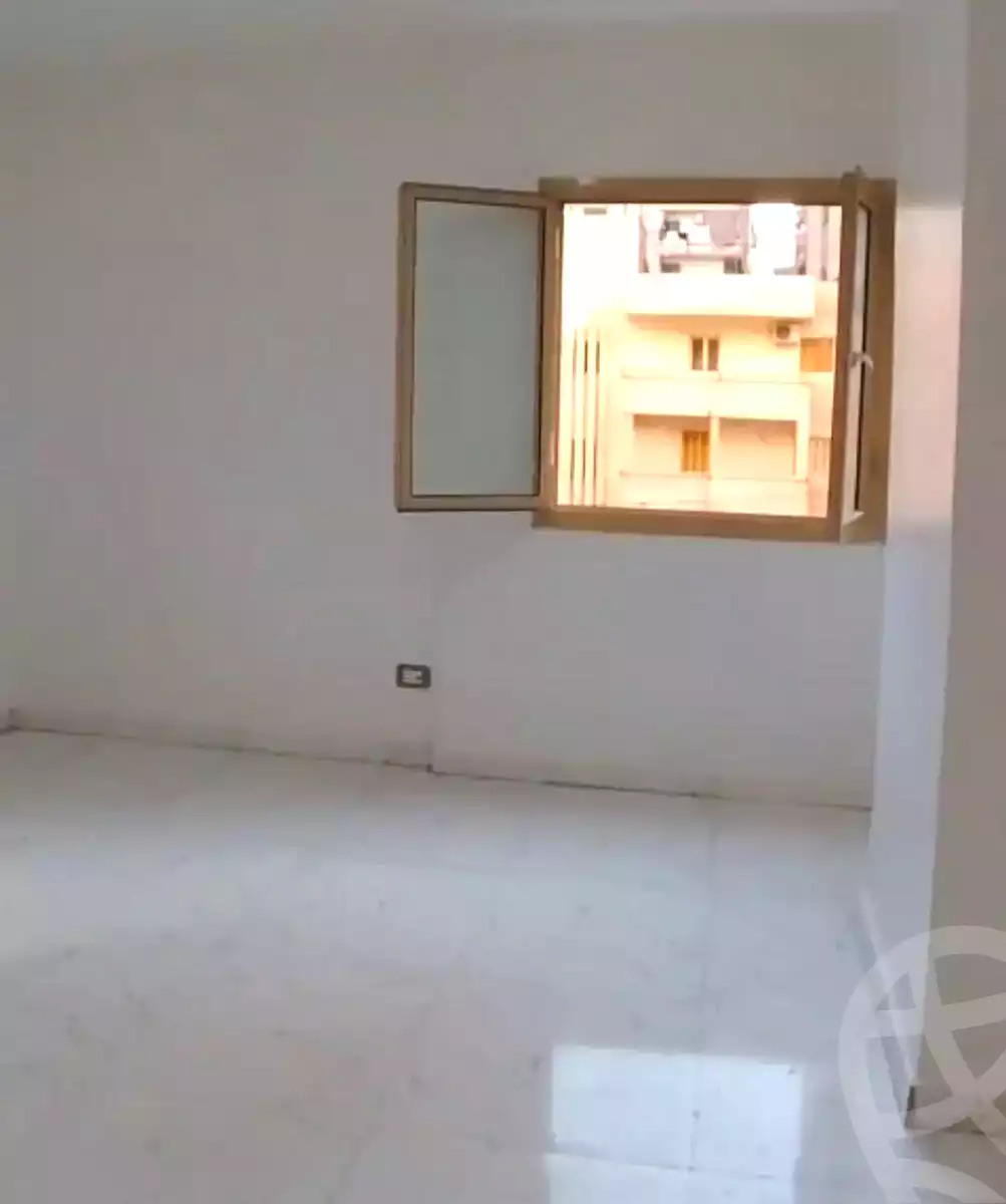 https://aqarmap.com.eg/en/listing/7331347-for-sale-alexandria-sydy-bshr-sydy-bshr-qbly-faisal-city