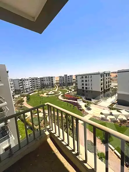 https://aqarmap.com.eg/en/listing/7331922-for-sale-cairo-new-cairo-compounds-galleria-moon-valley-compound-arabia
