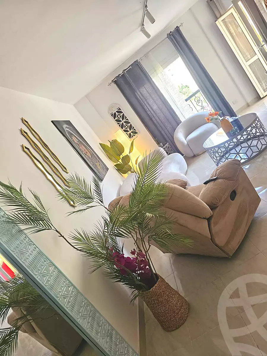 https://aqarmap.com.eg/en/listing/7332018-for-rent-cairo-new-cairo-lrhb-city-phase-1-ahmed-rami-st