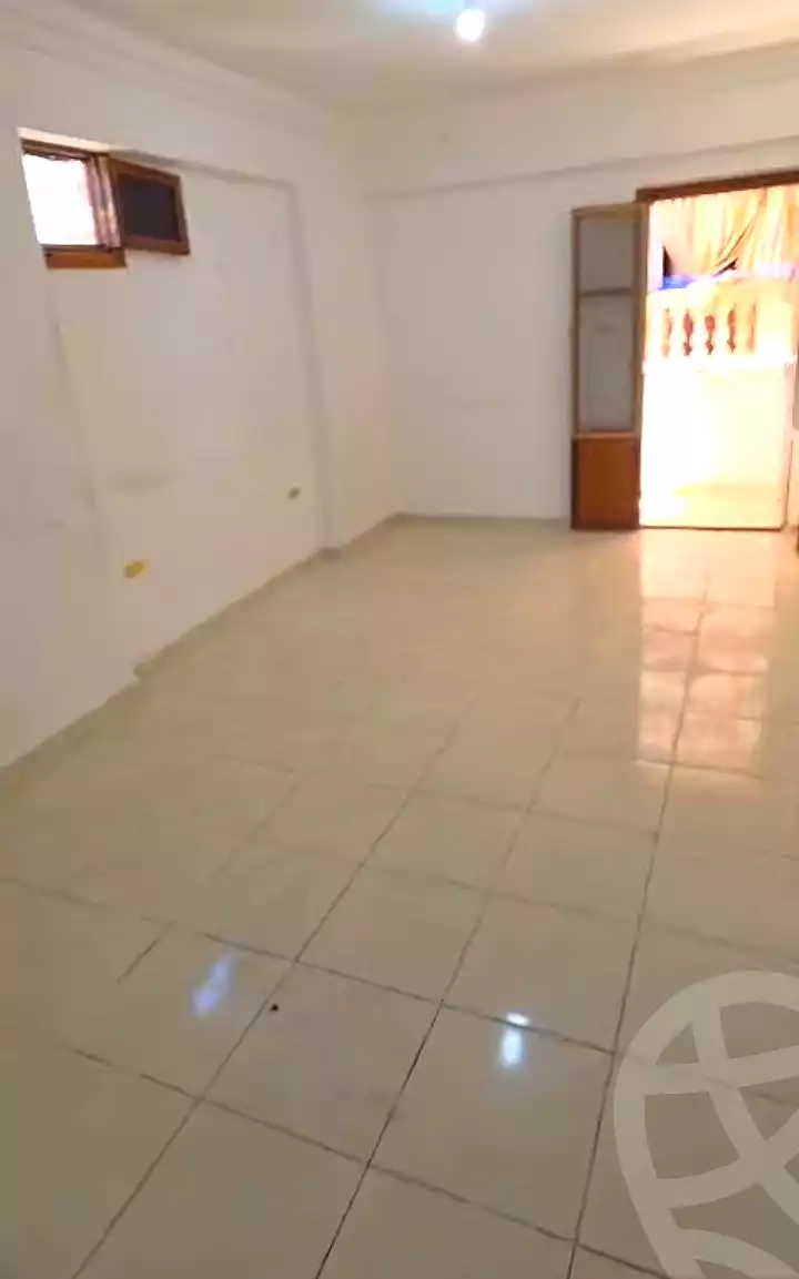 https://aqarmap.com.eg/ar/listing/7332478-for-sale-alexandria-new-miami-eskot