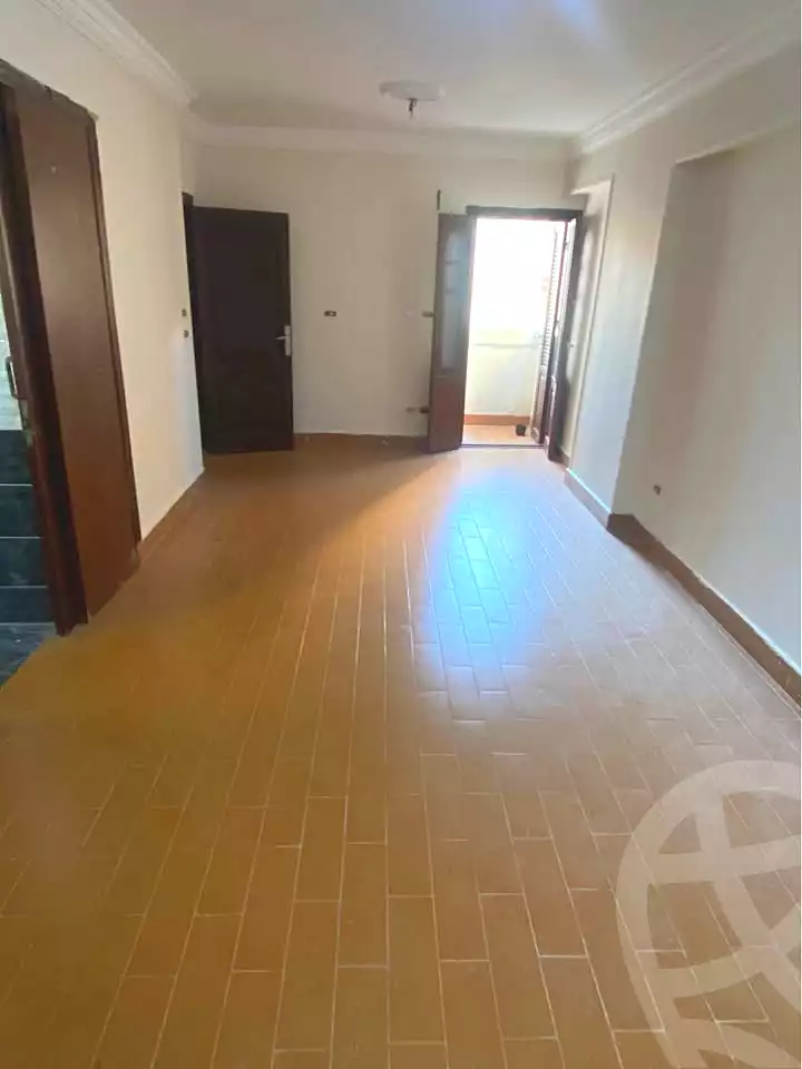 https://aqarmap.com.eg/en/listing/7332682-for-sale-alexandria-ganaklis