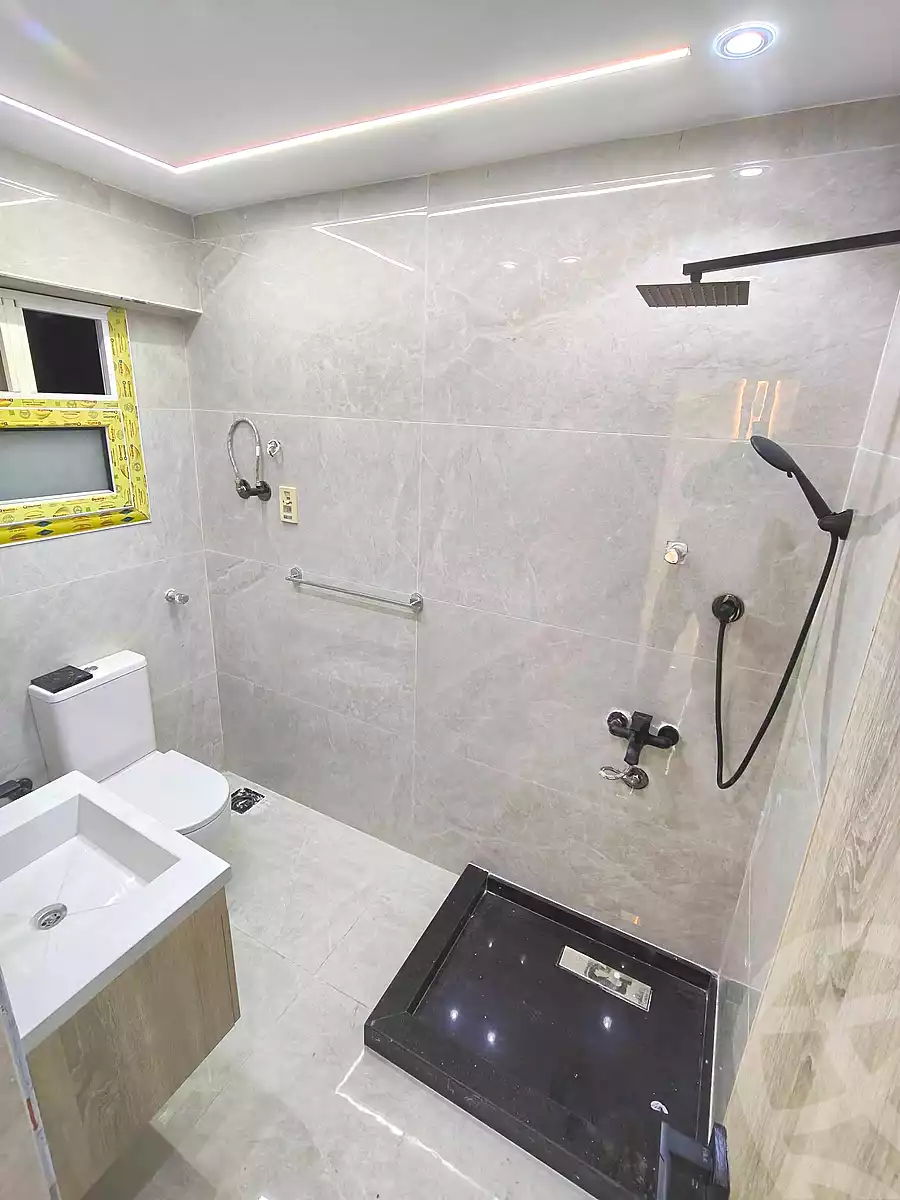 https://aqarmap.com.eg/ar/listing/7332912-for-sale-alexandria-sydy-bshr-sydy-bshr-bhry