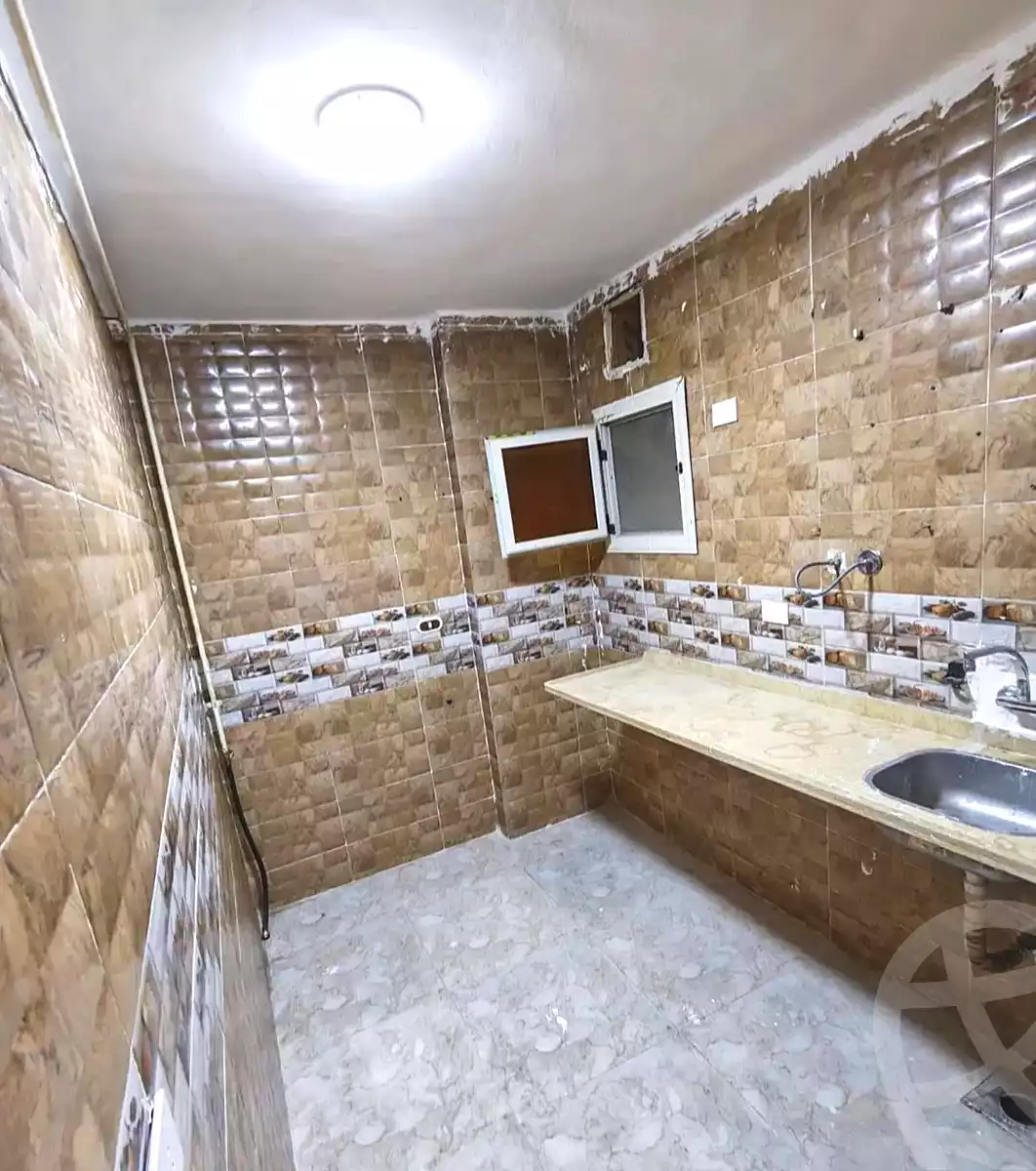 https://aqarmap.com.eg/en/listing/7332933-for-sale-alexandria-al-agamy-el-hanouvel-yathreb-st