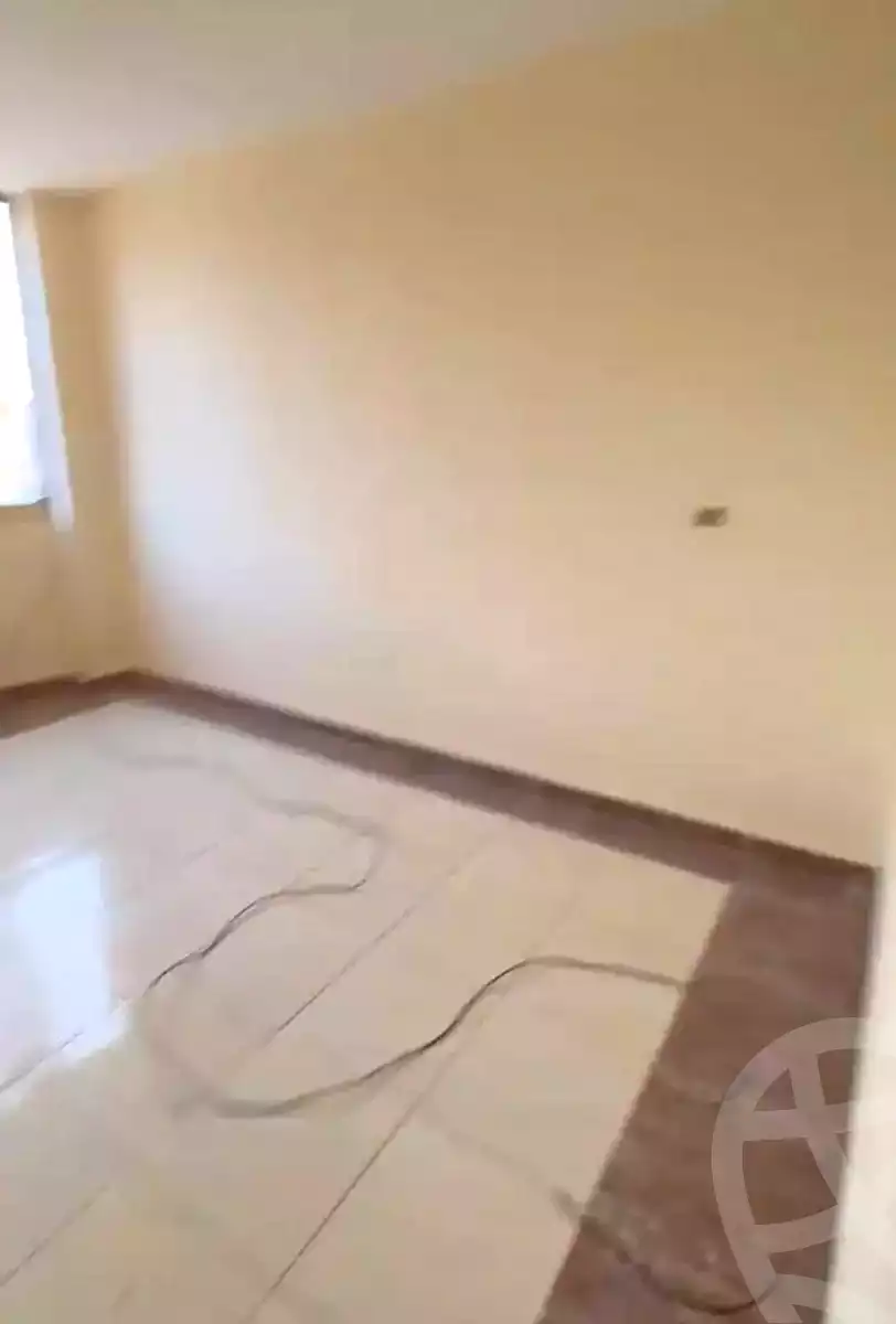 https://aqarmap.com.eg/ar/listing/7330886-for-sale-cairo-ain-shams-yn-shms-lgrby