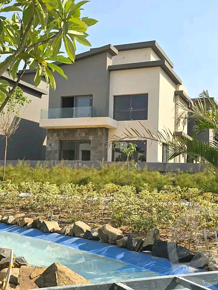 https://aqarmap.com.eg/ar/listing/7333398-for-sale-cairo-new-cairo-compounds-kmbwnd-kryk-twn-il-cazar