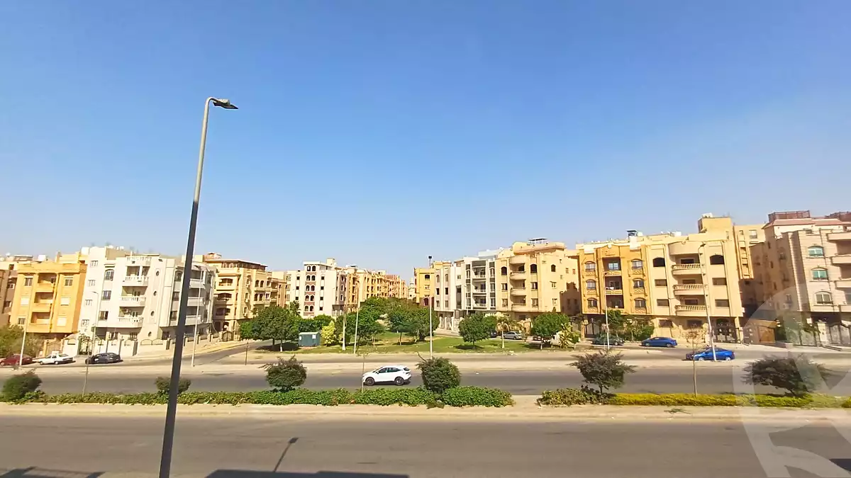 https://aqarmap.com.eg/ar/listing/7333551-for-rent-cairo-new-cairo-south-investors-al-gezira-st
