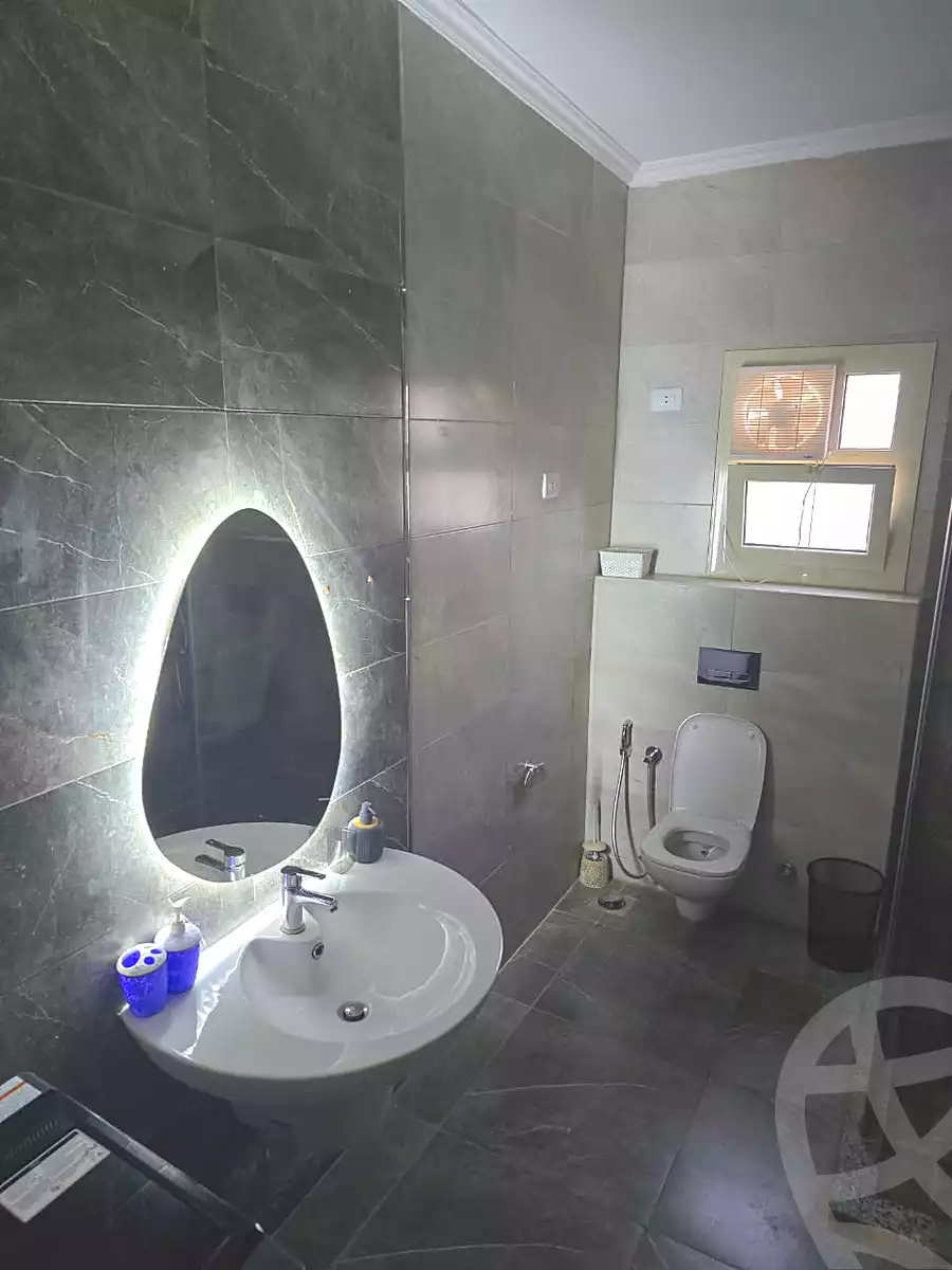 https://aqarmap.com.eg/en/listing/7333557-for-sale-cairo-el-sheikh-zayed-city-el-hay-elsabeaa-lhy-lsb