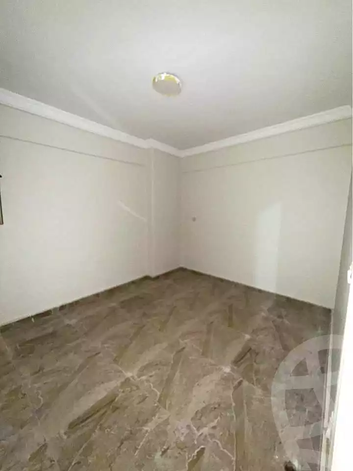 https://aqarmap.com.eg/ar/listing/7333848-for-sale-alexandria-el-asafra-l-sfr-bhry
