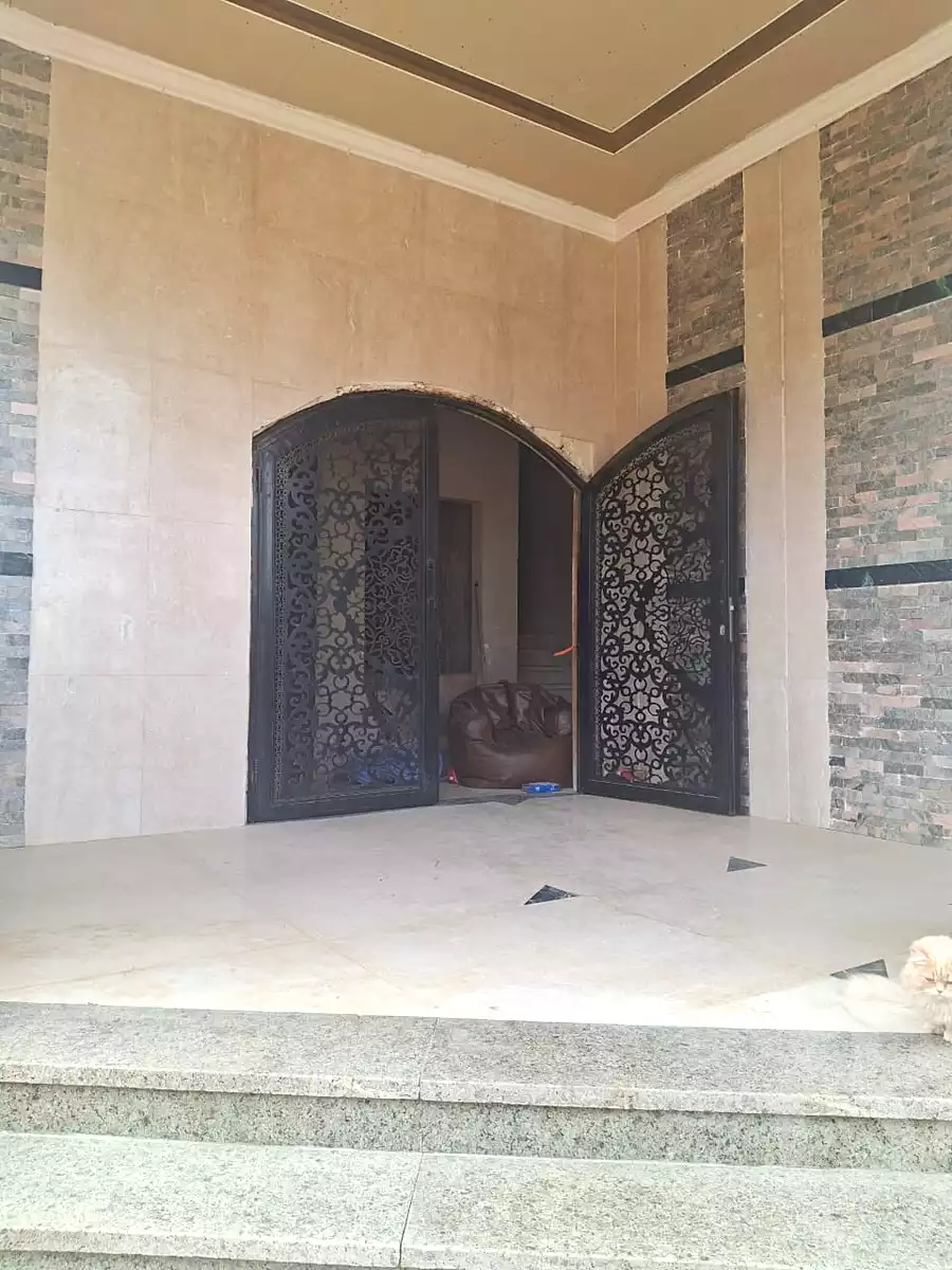 https://aqarmap.com.eg/ar/listing/7306863-for-sale-cairo-new-cairo-el-narges-el-narges-1-el-mosheer-ahmed-badawi-st