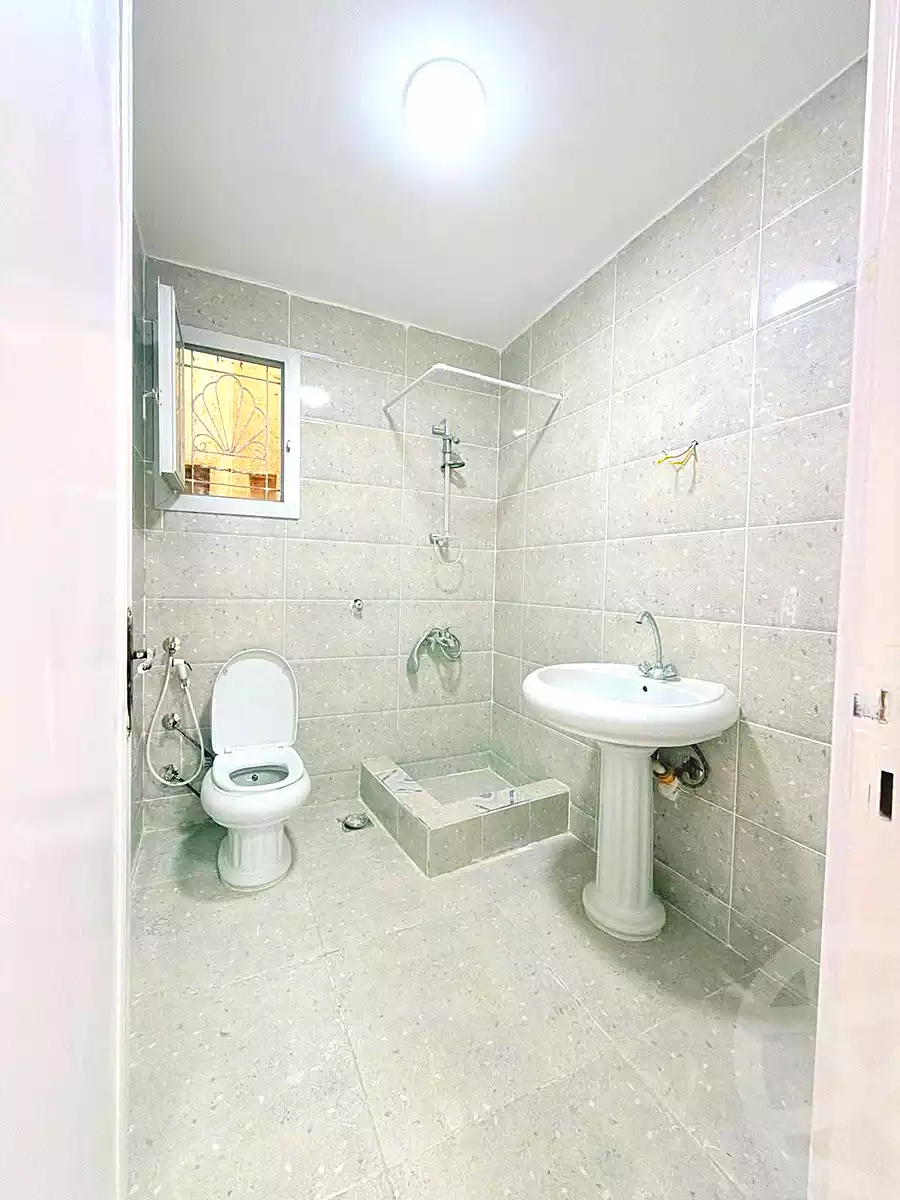https://aqarmap.com.eg/ar/listing/7334191-for-sale-alexandria-al-agamy-shataa-el-nakheel