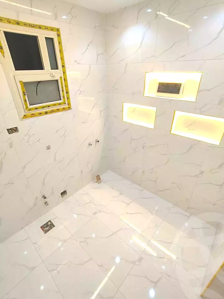 https://aqarmap.com.eg/en/listing/7334553-for-sale-alexandria-sydy-bshr-sydy-bshr-bhry-street-17