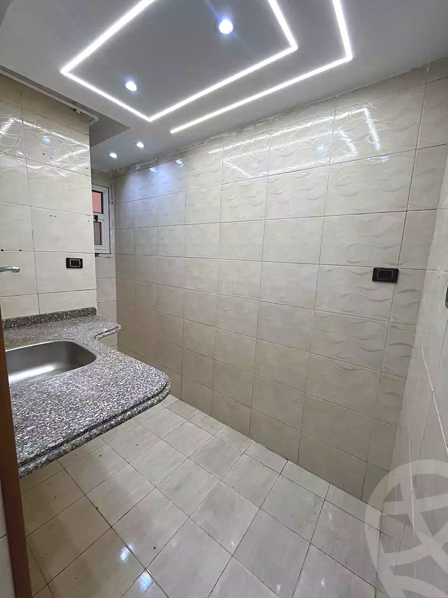 https://aqarmap.com.eg/ar/listing/7334647-for-sale-alexandria-lsywf-el-falki