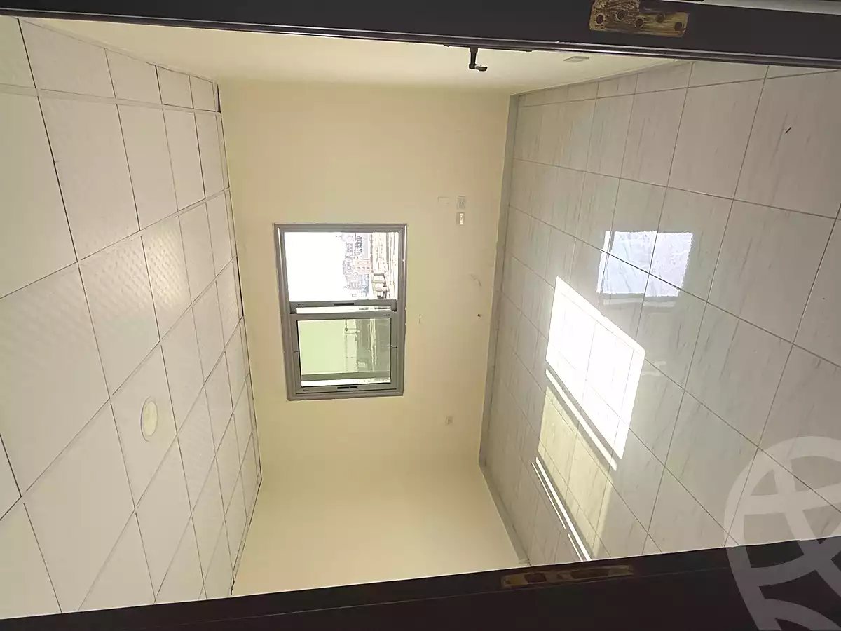 https://aqarmap.com.eg/ar/listing/7334748-for-rent-cairo-el-sheikh-zayed-city-shr-lshbb