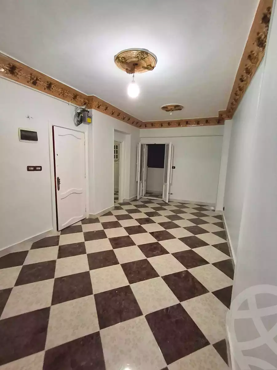 https://aqarmap.com.eg/ar/listing/7334796-for-sale-alexandria-lsywf-el-falki
