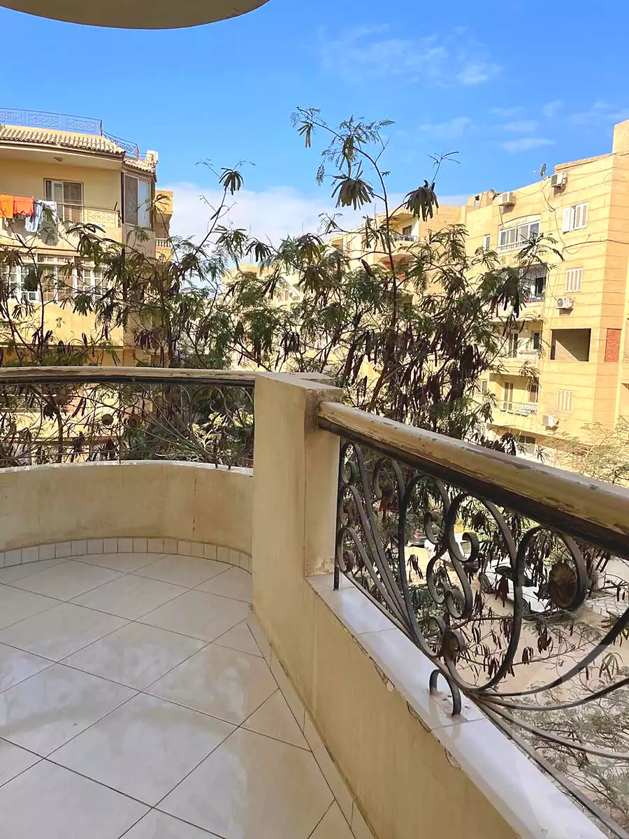 https://aqarmap.com.eg/en/listing/7335602-for-sale-cairo-hadayek-el-ahram-khufu-gate