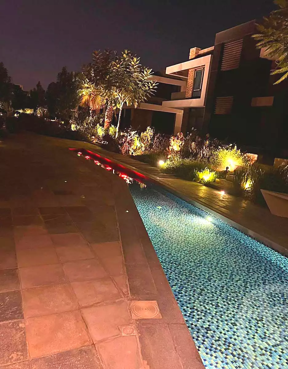 https://aqarmap.com.eg/en/listing/7335659-for-sale-cairo-new-administrative-capital-r7-midtown-sky