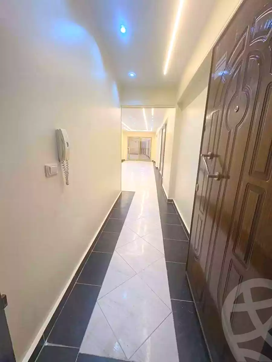 https://aqarmap.com.eg/ar/listing/7335723-for-sale-alexandria-sydy-bshr-sydy-bshr-bhry-shr-mhmwd-l-yswy
