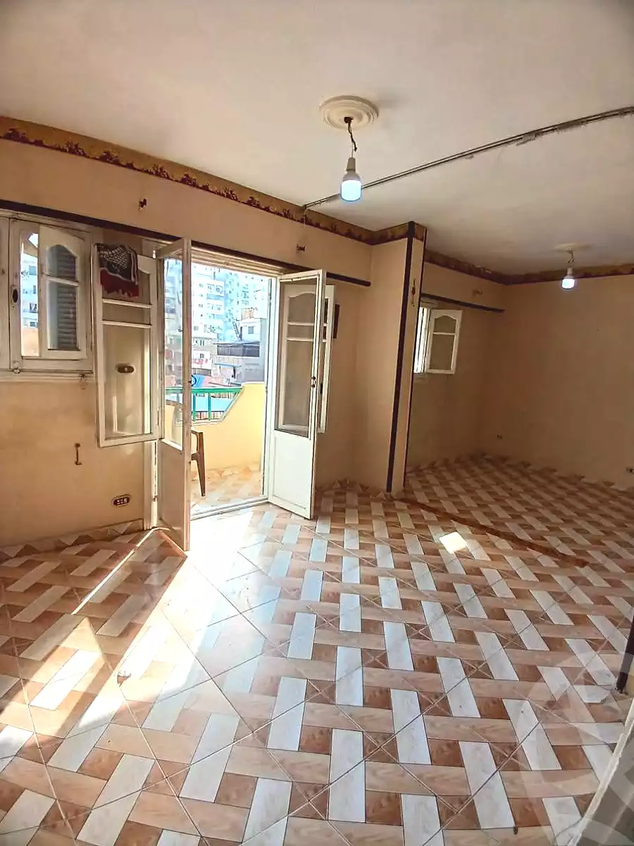 https://aqarmap.com.eg/ar/listing/7336240-for-sale-alexandria-sydy-bshr-sydy-bshr-bhry-gamal-abd-el-nasir-st